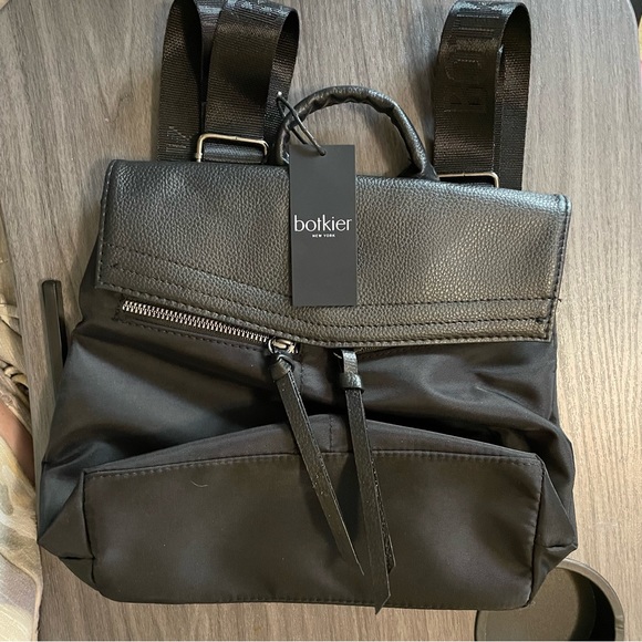 🆕 Botkier Trigger Mini Backpack - Picture 6 of 8